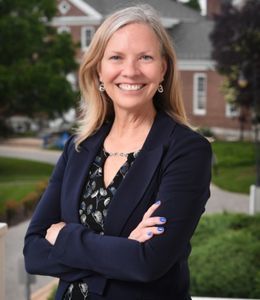 Head shot of President Stacey Robertson