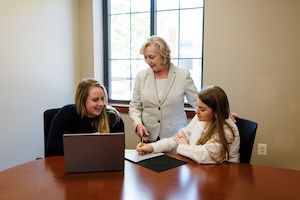 widener school of nursing graduate faculty mentors two students in msn program near philadelphia