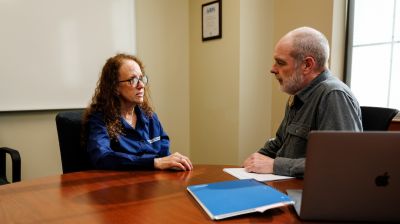 widener school of nursing graduate student consults with patient in office near philadelphia