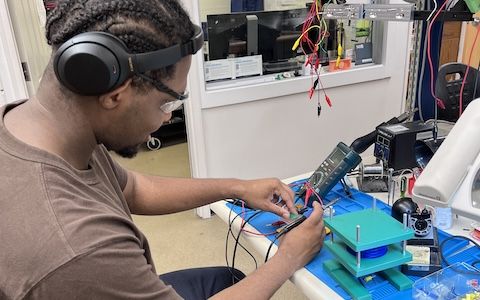 Student working on project at Widener's Engineering Makerspace &amp; Machine Shop.