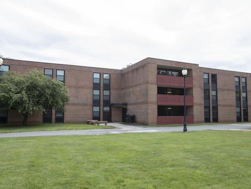 Kapelski Hall