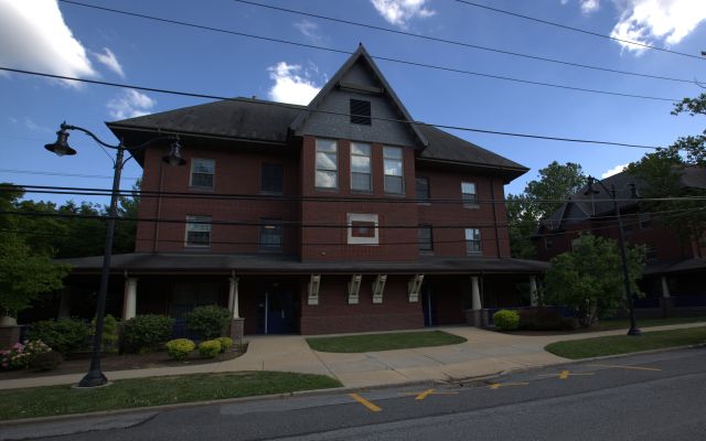 500 Houses Exterior